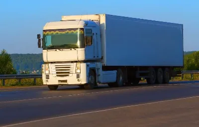 Antalya ile Sürmene Arası Öğrenci Eşyası Taşıma